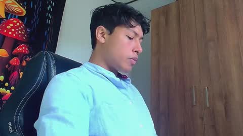 Snapshot of michaelstones chatting on February 2025 02:37:01 PM michaelstones online show from February 2025 02:37:01 PM