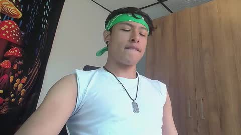 Snapshot of michaelstones chatting on February 2025 01:59:01 PM michaelstones online show from February 2025 01:59:01 PM