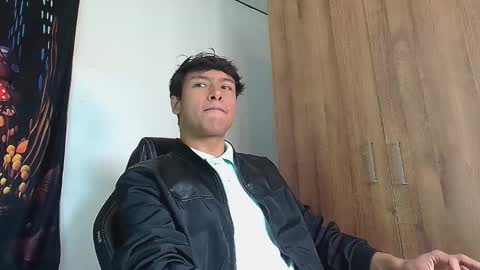 Snapshot of michaelstones chatting on February 2025 02:36:01 PM michaelstones online show from February 2025 02:36:01 PM