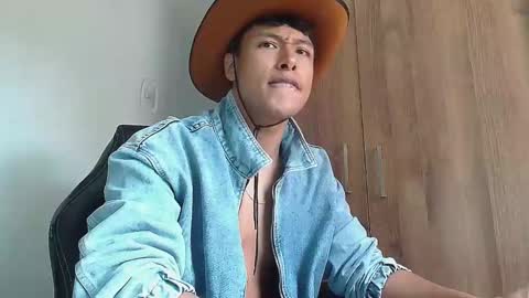 Snapshot of michaelstones chatting on March 2025 05:46:01 PM michaelstones online show from March 2025 05:46:01 PM