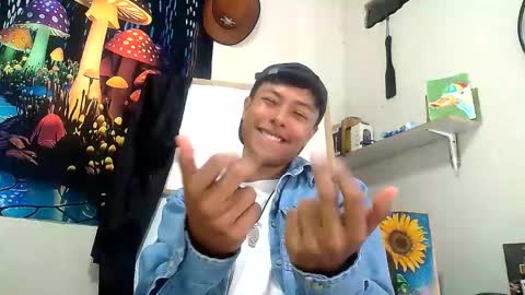 Snapshot of michaelstones chatting on May 2026 03:20:02 PM michaelstones online show from May 2026 03:20:02 PM