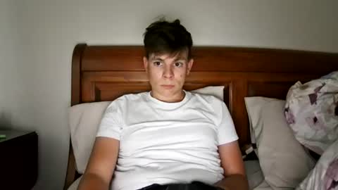 Snapshot of michaeltwinkboy chatting on August 2026 11:17:01 PM michaeltwinkboy online show from August 2026 11:17:01 PM