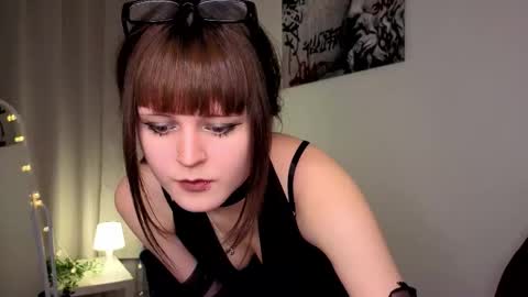 Snapshot of michelewild chatting on February 2026 01:45:02 PM Michele online show from February 2026 01:45:02 PM