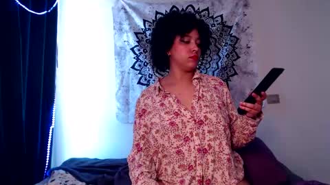 Snapshot of michell_bling chatting on December 2024 01:22:01 PM Michi online show from December 2024 01:22:01 PM