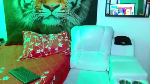 Snapshot of michell_myers chatting on February 2025 12:30:01 AM michell_myers online show from February 2025 12:30:01 AM