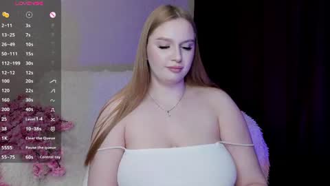 Snapshot of michellemilerr chatting on June 2026 06:49:02 AM michellemilerr online show from June 2026 06:49:02 AM