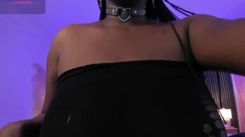 Snapshot of michellepreston_ chatting on May 2026 12:04:02 PM michellepreston_ online show from May 2026 12:04:02 PM