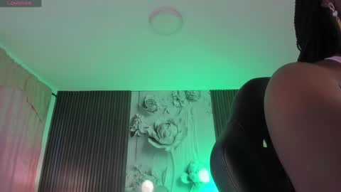 Snapshot of michellepreston_ chatting on May 2026 12:34:01 PM michellepreston_ online show from May 2026 12:34:01 PM