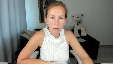 Snapshot of michellewoitsik chatting on June 2026 04:55:01 AM Michelle online show from June 2026 04:55:01 AM