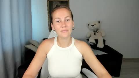 Snapshot of michellewoitsik chatting on July 2026 04:52:02 AM Michelle online show from July 2026 04:52:02 AM