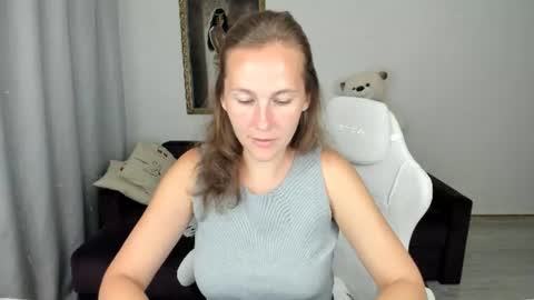 Snapshot of michellewoitsik chatting on July 2026 04:56:01 PM Michelle online show from July 2026 04:56:01 PM