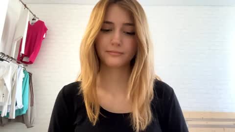 Jenny online show from May 2026 12:22:02 PM