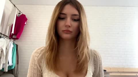 Jenny online show from May 2026 09:58:02 AM