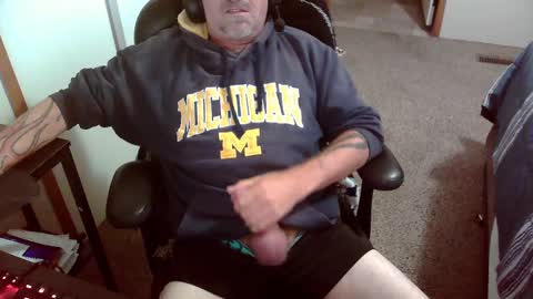 Snapshot of michigan_daddy chatting on October 2025 01:42:02 PM TattedInDetroit online show from October 2025 01:42:02 PM