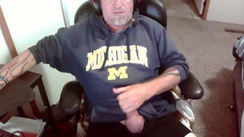 Snapshot of michigan_daddy chatting on October 2025 09:16:02 PM TattedInDetroit online show from October 2025 09:16:02 PM