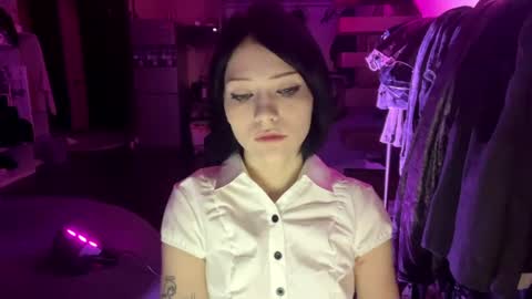 Tina online show from April 2026 09:27:01 PM