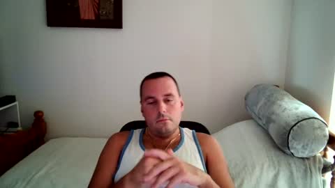 Snapshot of micic3 chatting on June 2026 11:42:01 PM micic3 online show from June 2026 11:42:01 PM