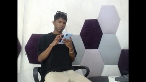 Snapshot of mick_storm chatting on February 2026 07:09:01 PM Mick storm online show from February 2026 07:09:01 PM