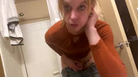 mickisofine online show from January 2025 11:49:02 PM