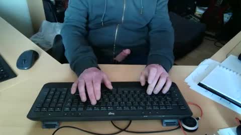 mickyj online show from April 2026 01:58:02 PM