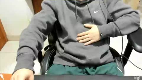 Snapshot of microfama00 chatting on February 2026 12:42:01 AM microfama00 online show from February 2026 12:42:01 AM