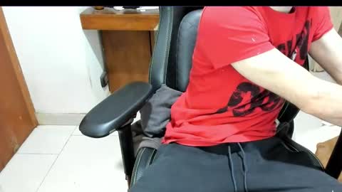 Snapshot of microfama00 chatting on March 2026 03:39:02 PM microfama00 online show from March 2026 03:39:02 PM