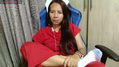 Snapshot of miculohot chatting on April 2026 01:42:02 AM vanesa sexy online show from April 2026 01:42:02 AM