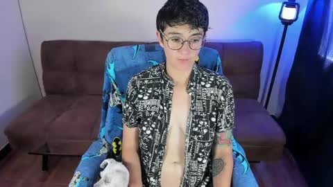 Blue online show from April 2026 03:37:02 PM