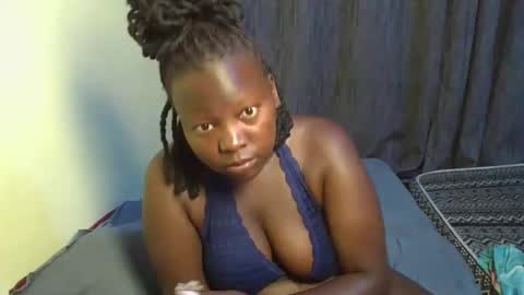 Snapshot of midnight_curves chatting on April 2026 02:40:02 AM midnight_curves online show from April 2026 02:40:02 AM