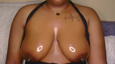 Kelly online show from November 2025 12:27:02 AM