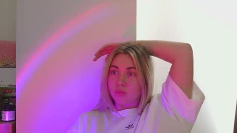 Snapshot of midnight_lace1 chatting on February 2026 10:38:01 AM Midnight lace1 online show from February 2026 10:38:01 AM