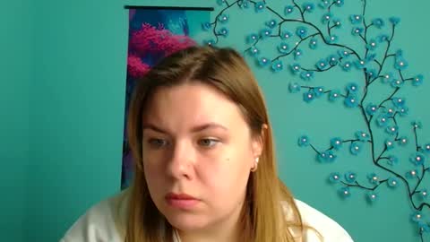 Mariana online show from November 2025 12:16:02 PM