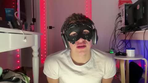 midnightmasc online show from March 2026 06:03:01 PM