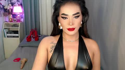 Snapshot of midnightraven27 chatting on February 2025 09:30:01 PM Dont forget to follow online show from February 2025 09:30:01 PM