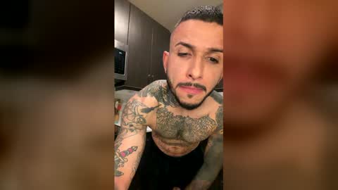 midnightvoid18 online show from January 2026 08:18:01 AM