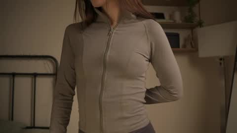 Snapshot of midori_meow_meow chatting on April 2026 07:13:01 AM Sonya online show from April 2026 07:13:01 AM