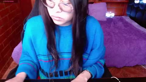 Snapshot of midoriquinn chatting on May 2026 04:23:02 PM Midori 7u7 online show from May 2026 04:23:02 PM