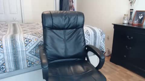 MidsummerNightsDream online show from March 2025 04:41:01 PM