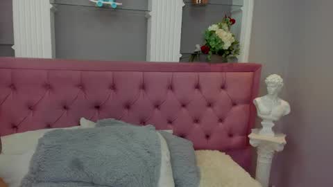 miel online show from April 2026 10:35:02 PM