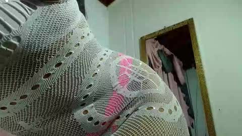 Snapshot of mielsquirt chatting on October 2025 08:55:01 AM mielsquirt online show from October 2025 08:55:01 AM