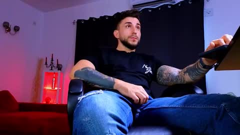 MightyAaron online show from September 2025 03:44:01 PM