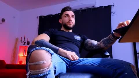 MightyAaron online show from January 2026 05:48:02 PM