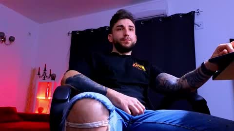 MightyAaron online show from February 2026 03:48:01 AM