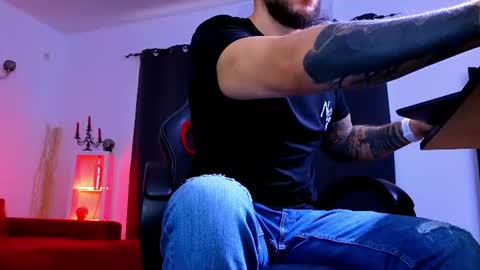MightyAaron online show from July 2026 03:20:02 AM