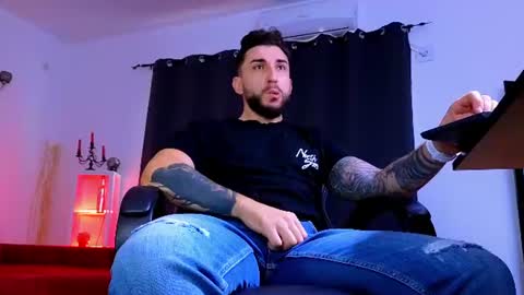 MightyAaron online show from July 2026 03:20:02 AM