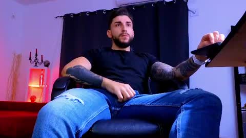 MightyAaron online show from July 2026 08:51:01 PM
