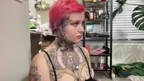 Snapshot of mignightmedliii chatting on March 2026 05:24:02 AM Medli online show from March 2026 05:24:02 AM