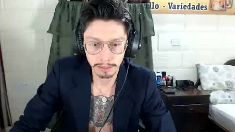 Snapshot of miguel__98 chatting on June 2026 11:34:02 AM Miguel Independent Model online show from June 2026 11:34:02 AM