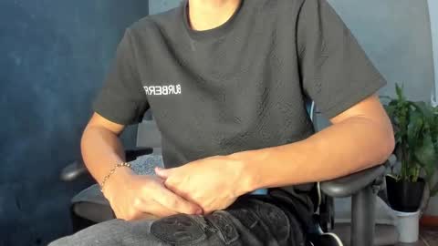 Miguel Hernandez online show from March 2025 09:37:02 PM