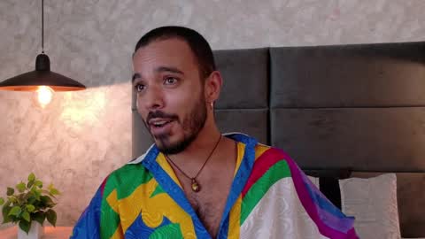 miguelsanfrancisco online show from April 2026 06:19:02 PM